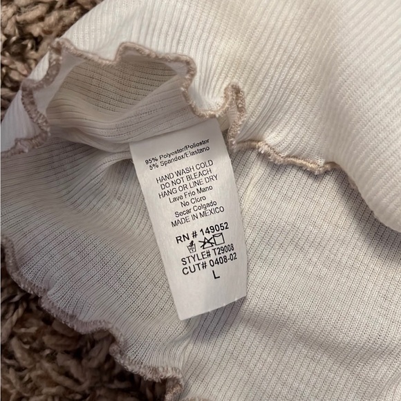 Ivory Cropped Halter Top - Picture 5 of 9